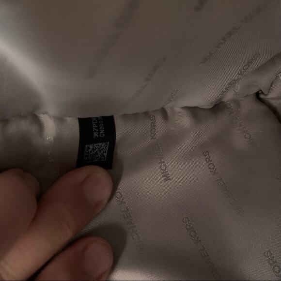 Michael Kors Jet Set Large Zip Top Travel Tote Light Grey - Minimalist Commute - Picture 15 of 16